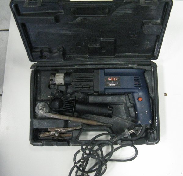 AEG